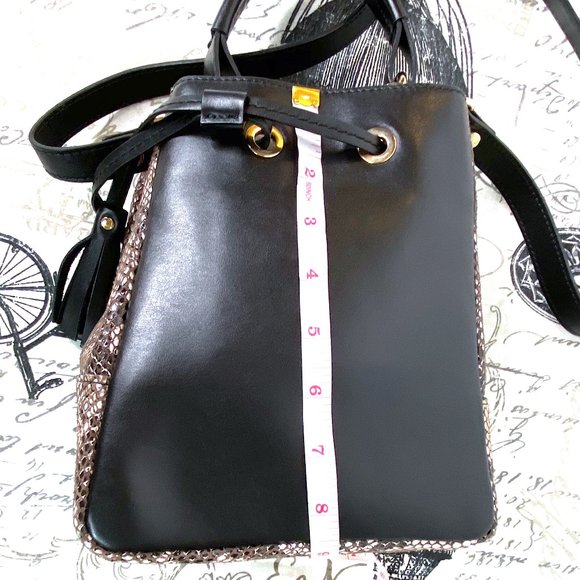 NWOT SARA BURGLAR Ariel Drawstrings Bucket Bag - Picture 4 of 4